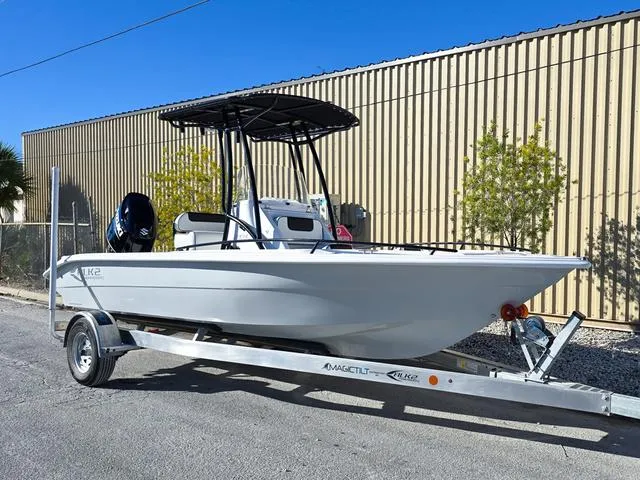 Slide: The Image of ALK 2 Powerboats 22CRX 2025 - 2