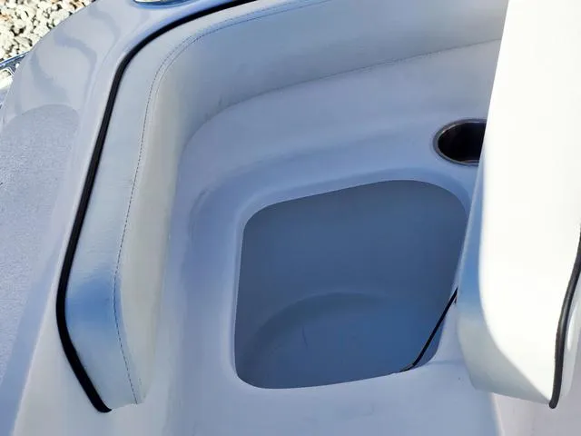 Slide: The Image of ALK 2 Powerboats 22CRX 2025 - 28