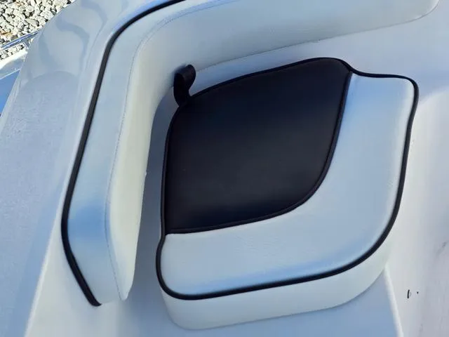 Slide: The Image of ALK 2 Powerboats 22CRX 2025 - 29