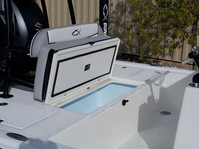 Slide: The Image of Bonita Little Snapper 171 2025 - 12