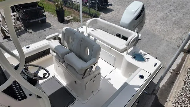 Slide: The Image of Sea Born FX25 LE 2025 - 19