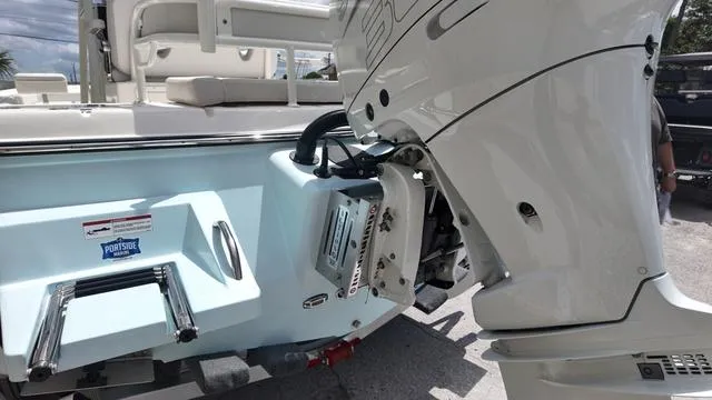 Slide: The Image of Sea Born FX25 LE 2025 - 22