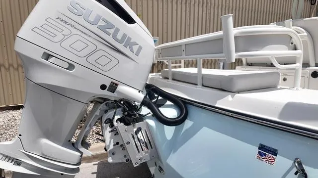 Slide: The Image of Sea Born FX25 LE 2025 - 23