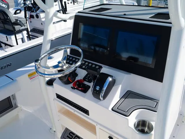 Slide: The Image of Sea Born FX25 LE 2025 - 3