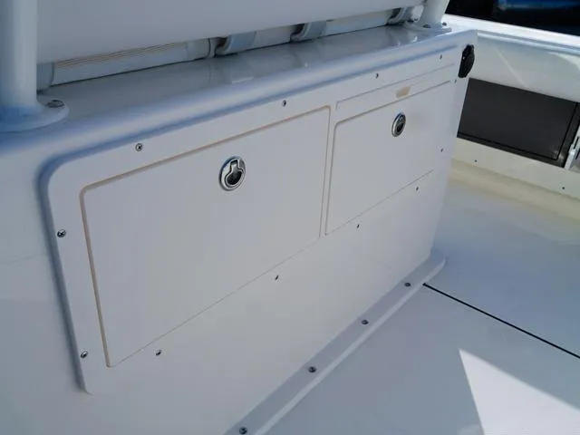 Slide: The Image of Sea Born FX25 LE 2025 - 4