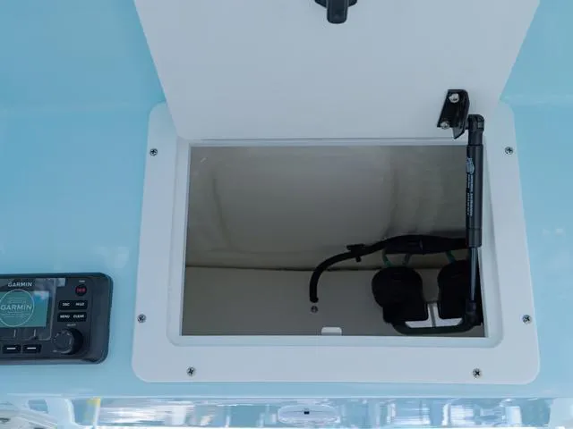 Slide: The Image of Sea Born FX25 LE 2025 - 45