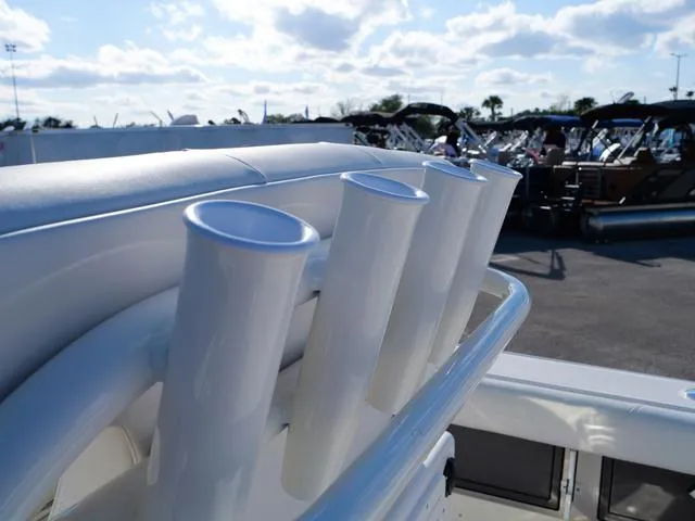 Slide: The Image of Sea Born FX25 LE 2025 - 49