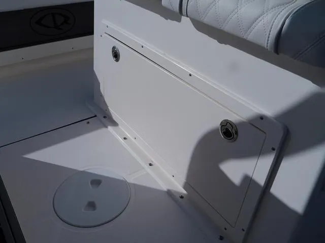 Slide: The Image of Sea Born FX25 LE 2025 - 52