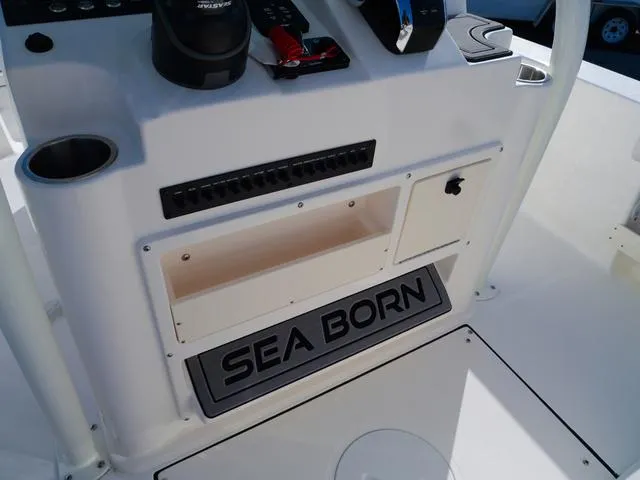 Slide: The Image of Sea Born FX25 LE 2025 - 55
