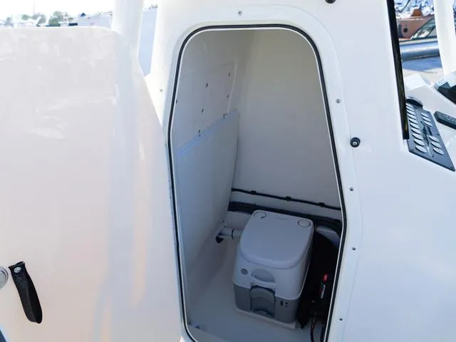 Slide: The Image of Sea Born FX25 LE 2025 - 56