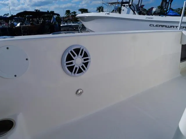 Slide: The Image of Sea Born FX25 LE 2025 - 58