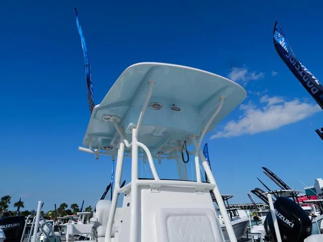 Slide: The Image of Sea Born FX25 LE 2025 - 63