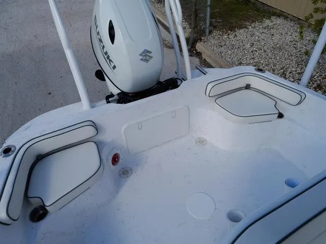 Slide: The Image of ALK 2 Powerboats 22CRS - GPS - STEREO 2025 - 19