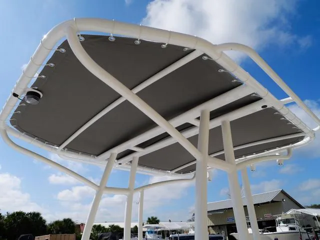 Slide: The Image of ALK 2 Powerboats 22CRS - GPS - STEREO 2025 - 5