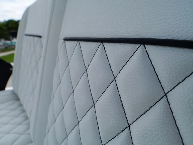 Slide: The Image of Polar 220 CC - Simrad 9 - Stereo 2025 - 25