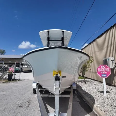 Slide: The Image of Polar 220 CC Simrad 9, Stereo, Ski Bar 2025 - 16