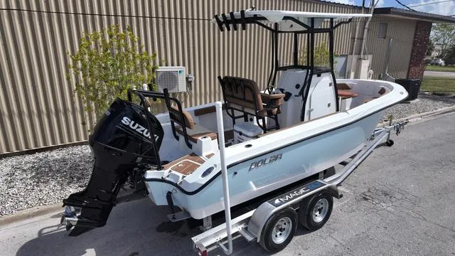 Slide: The Image of Polar 220 CC Simrad 9, Stereo, Ski Bar 2025 - 27