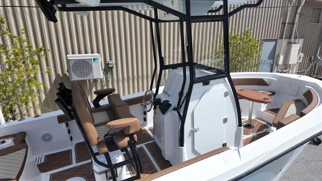 Slide: The Image of Polar 220 CC Simrad 9, Stereo, Ski Bar 2025 - 30