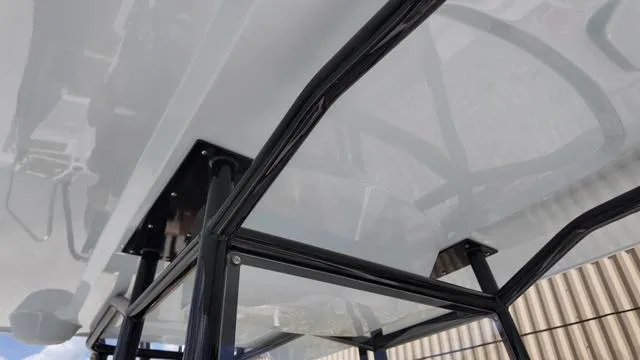 Slide: The Image of Polar 220 CC Simrad 9, Stereo, Ski Bar 2025 - 55