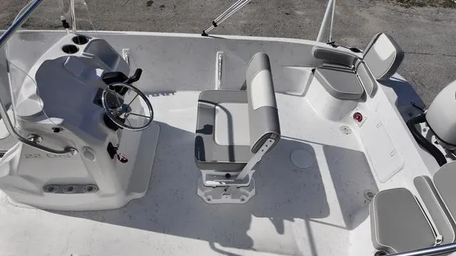 Slide: The Image of ALK 2 Powerboats 22CRS BIMINI 2025 - 17