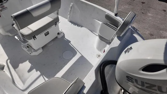 Slide: The Image of ALK 2 Powerboats 22CRS BIMINI 2025 - 18