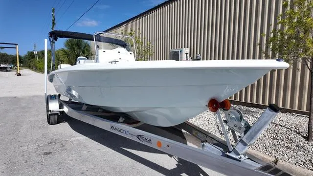 Slide: The Image of ALK 2 Powerboats 22CRS BIMINI 2025 - 24