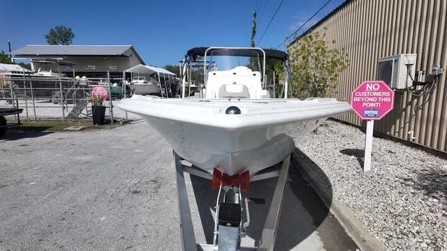 Slide: The Image of ALK 2 Powerboats 22CRS BIMINI 2025 - 25