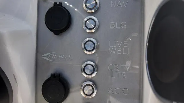 Slide: The Image of ALK 2 Powerboats 22CRS BIMINI 2025 - 33