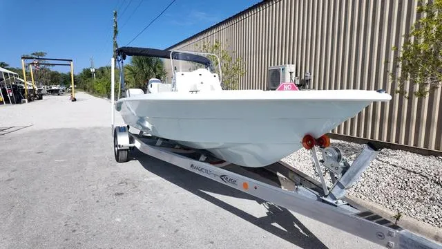 Slide: The Image of ALK 2 Powerboats 22CRS BIMINI 2025 - 7