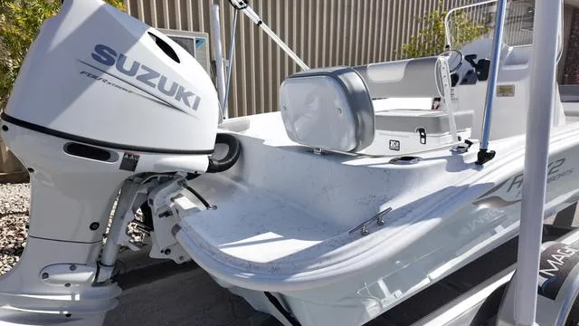 Slide: The Image of ALK 2 Powerboats 22CRS BIMINI 2025 - 8