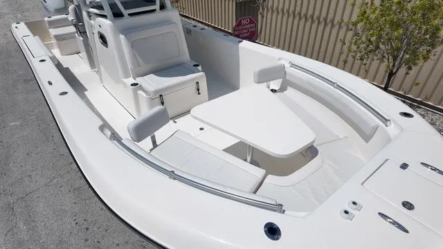 Slide: The Image of Sea Born LX26LE 2025 - 19