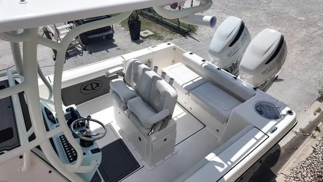 Slide: The Image of Sea Born LX26LE 2025 - 27