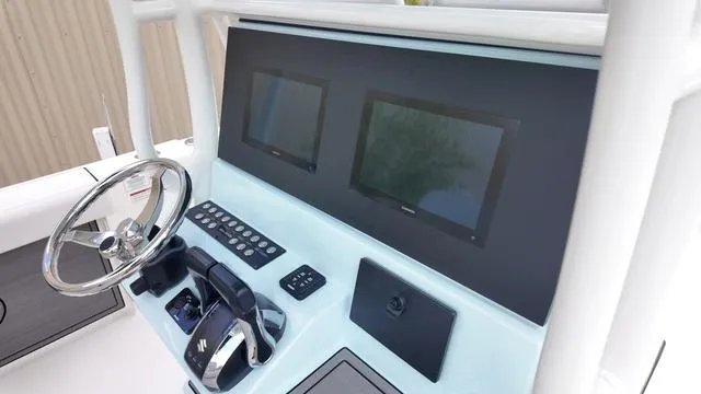 Slide: The Image of Sea Born LX26LE 2025 - 3