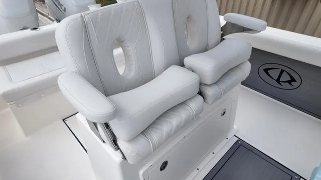 Slide: The Image of Sea Born LX26LE 2025 - 33