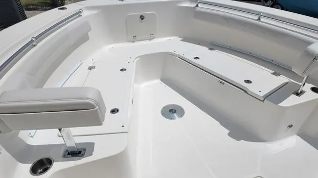 Slide: The Image of Sea Born LX26LE 2025 - 46