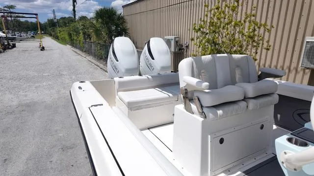 Slide: The Image of Sea Born LX26LE 2025 - 7