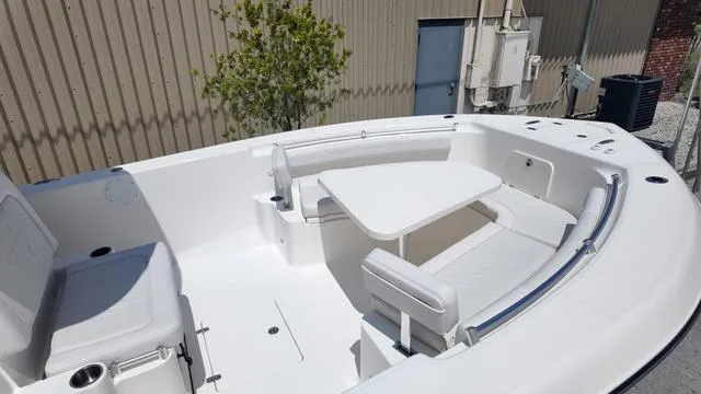 Slide: The Image of Sea Born LX26LE 2025 - 8