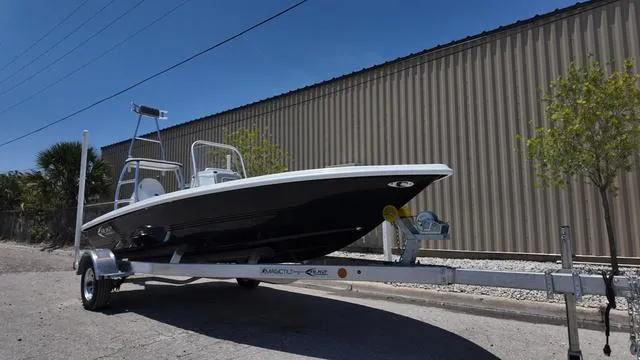 Slide: The Image of ALK 2 Powerboats 17HS 2025 - 14