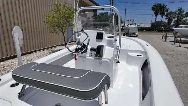 Slide: The Image of ALK 2 Powerboats 17HS 2025 - 16