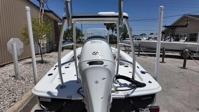 Slide: The Image of ALK 2 Powerboats 17HS 2025 - 17