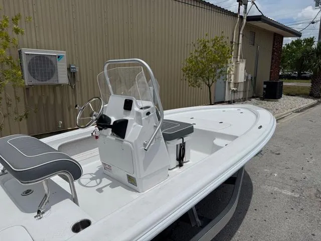 Slide: The Image of ALK 2 Powerboats 17HS 2025 - 41