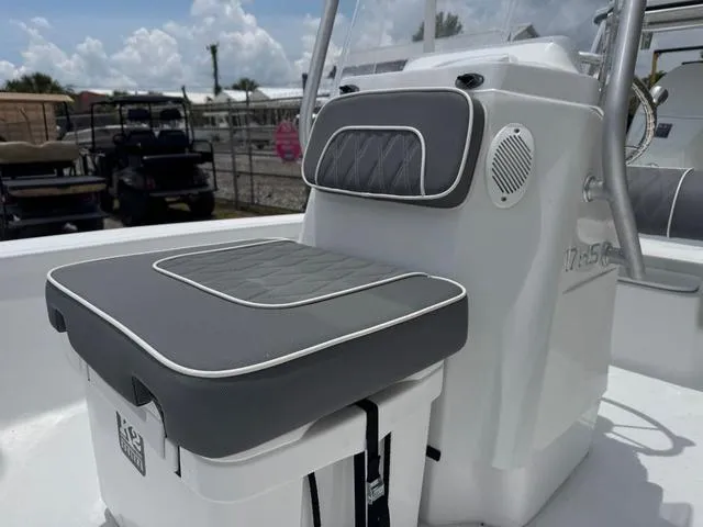 Slide: The Image of ALK 2 Powerboats 17HS 2025 - 46