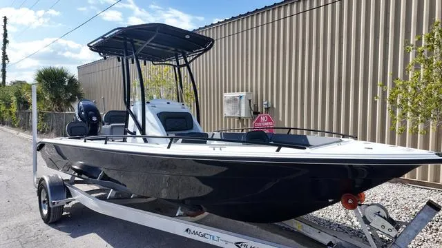 Slide: The Image of ALK 2 Powerboats 23CRX 2025 - 1