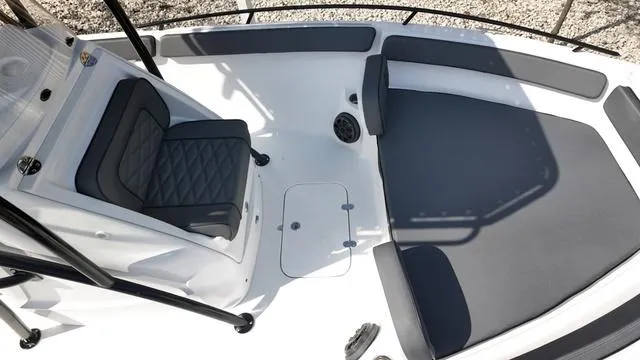 Slide: The Image of ALK 2 Powerboats 23CRX 2025 - 25