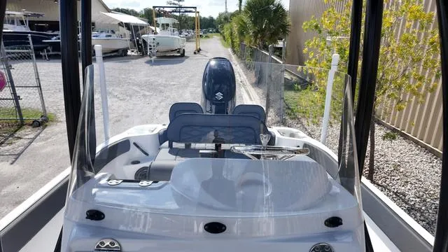 Slide: The Image of ALK 2 Powerboats 23CRX 2025 - 40