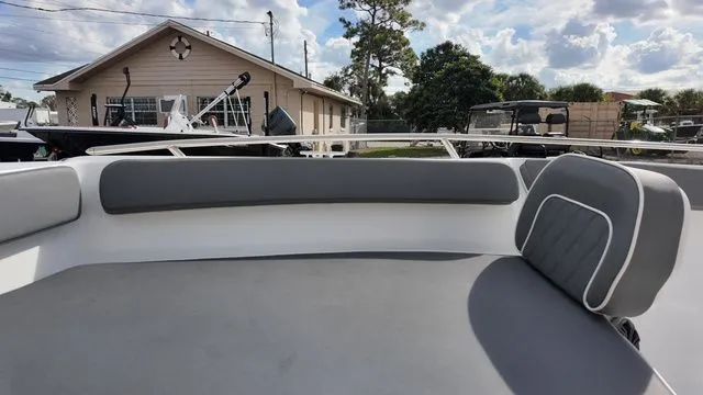 Slide: The Image of ALK 2 Powerboats 23CRX 2025 - 12