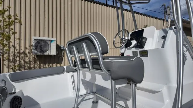 Slide: The Image of ALK 2 Powerboats 23CRX 2025 - 22