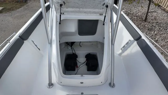 Slide: The Image of ALK 2 Powerboats 23CRX 2025 - 35