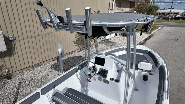 Slide: The Image of ALK 2 Powerboats 23CRX 2025 - 8