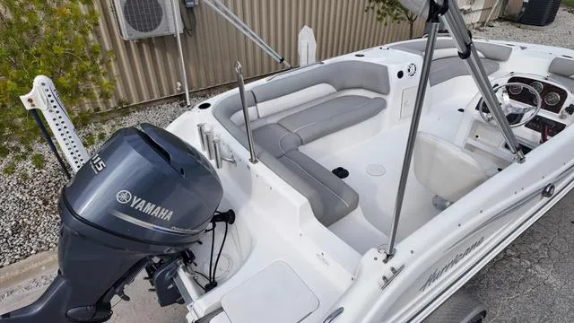 Slide: The Image of Hurricane SUNDECK SPORT 188 2013 - 15